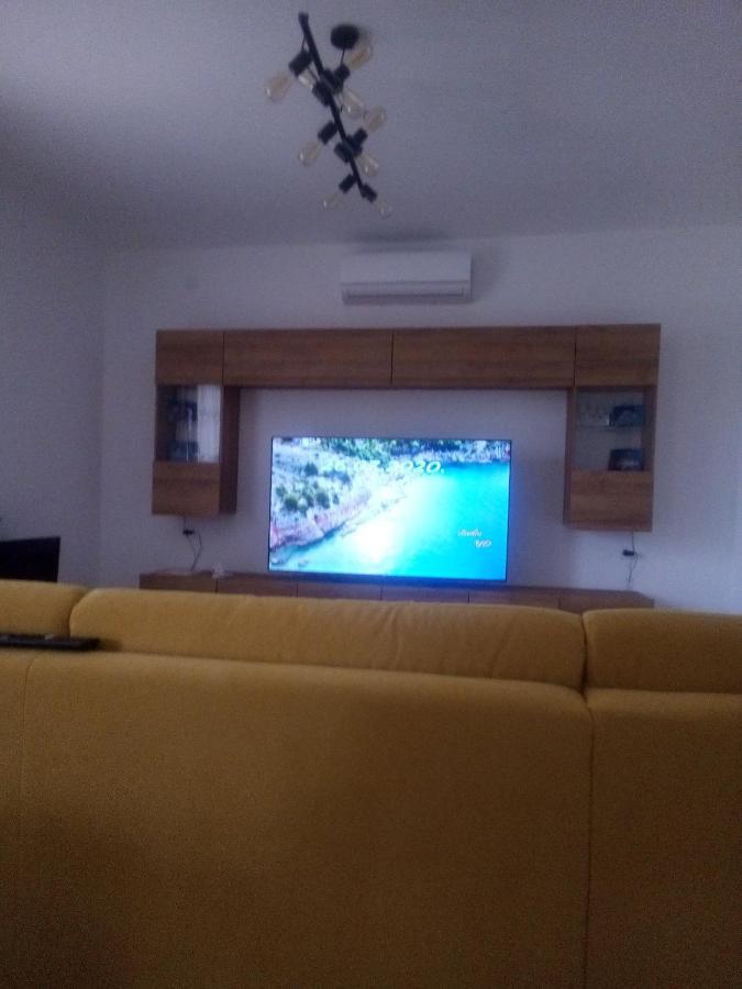 Demi II Apartment Сен Екстериор снимка